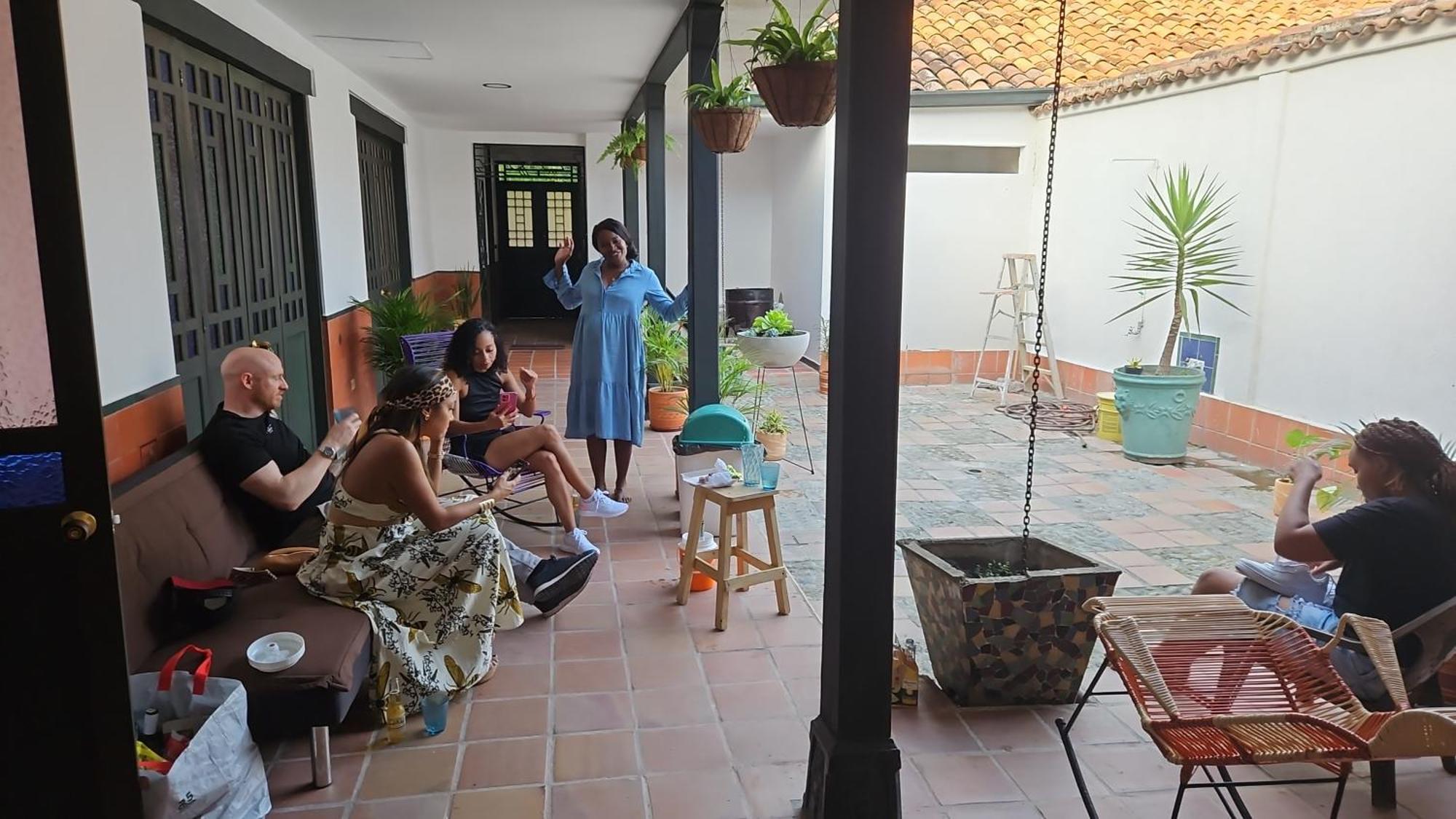Hotel Casa Alba Cali Esterno foto