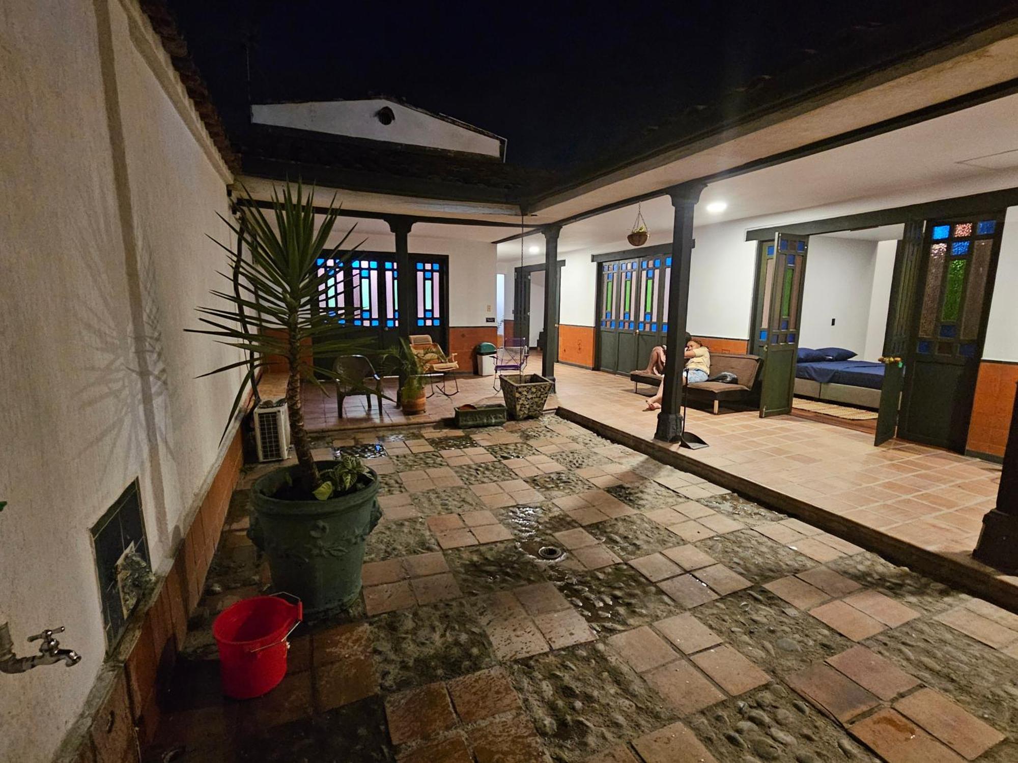 Hotel Casa Alba Cali Esterno foto